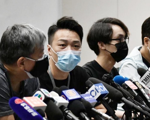 民陣召集人岑子杰(左二)。