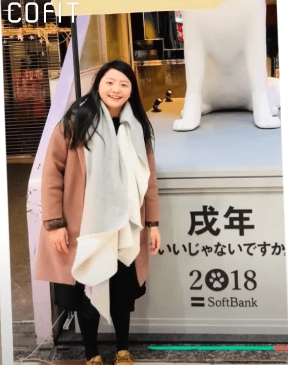 她自言從小開始食量已經很大,一餐可以吃到2至3人份量。(影片截圖:YouTube頻道《初日醫學 - 宋晏仁醫師 x Cofit 》)