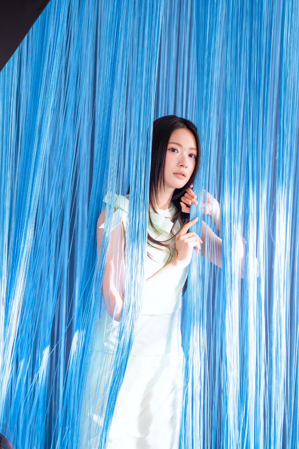 《Finding Cloud 雲浩影演唱會2025》宣傳海報天空藍色為主調。 《Finding Cloud 雲浩影演唱會2025》宣傳海報天空藍色為主調。