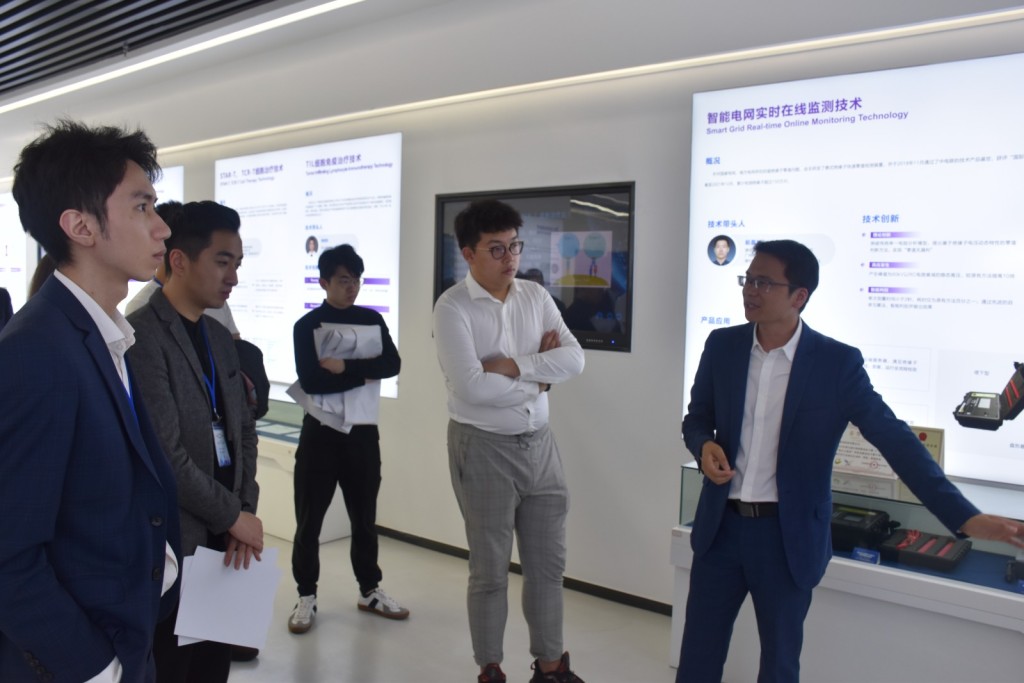 参访团行程期间参观广州的创科设施。