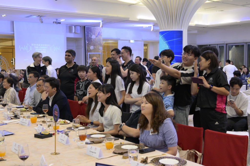 壁總晚宴筵開超過30席，十分熱鬧。廖偉業攝