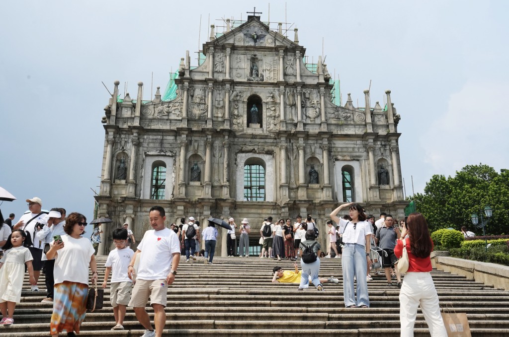 澳門居民參加內地基本醫療保險制度津貼上限為1,000澳門元。資料圖片