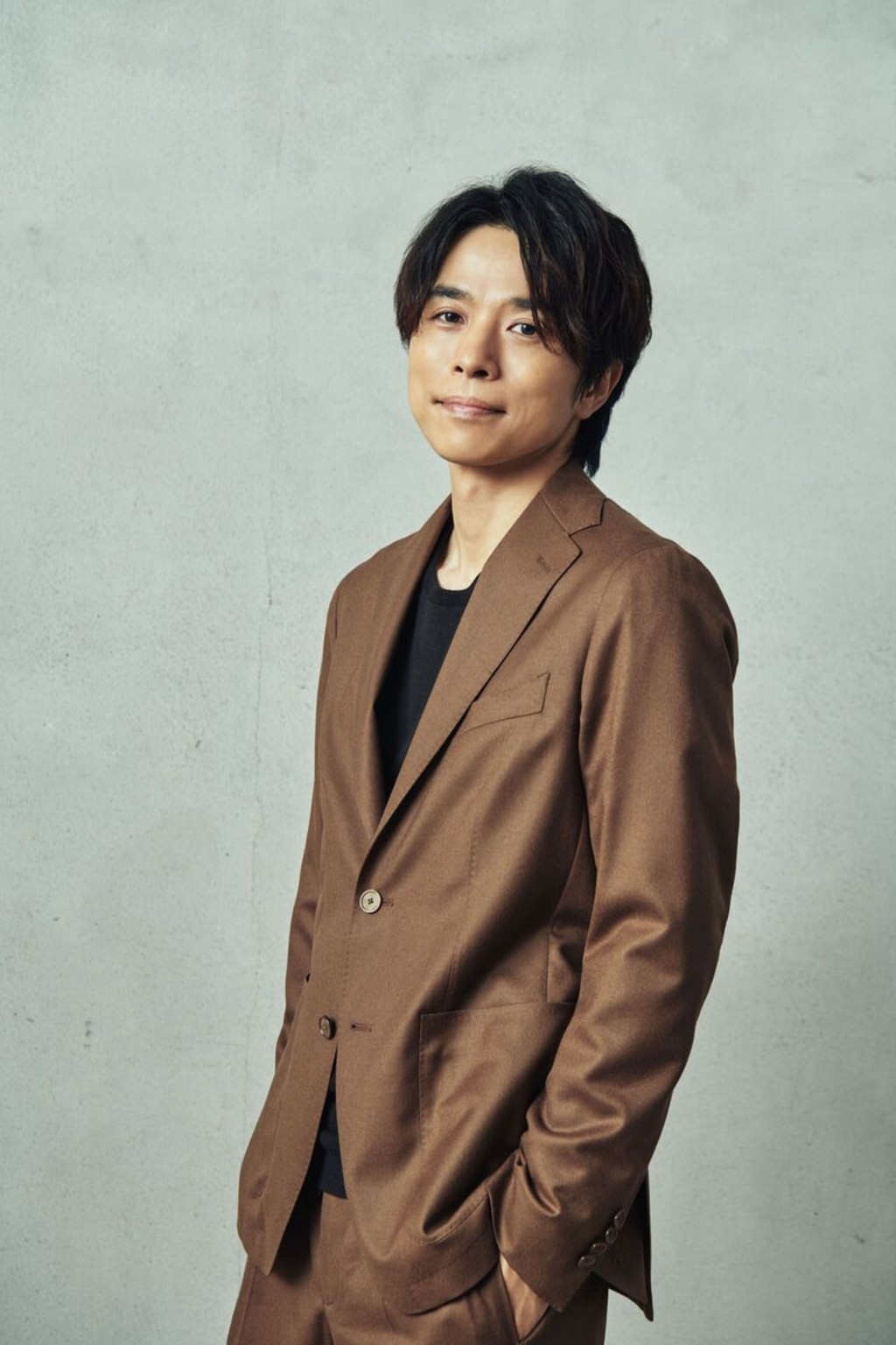 井之原快彥形象好又聽話,故被選中做J家副社長。