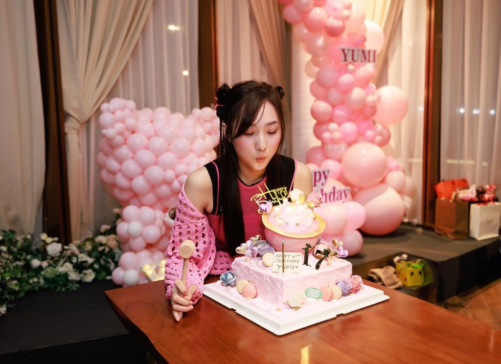 鍾柔美剛過17歲生日。