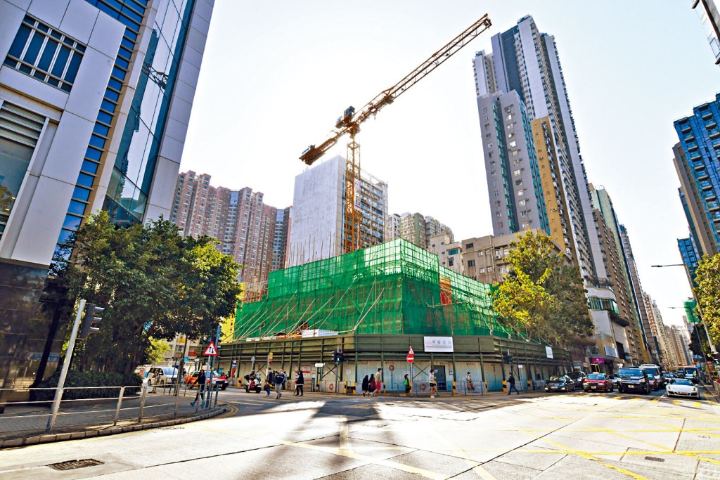 今期焦点楼盘的北角骥华苑，为港岛区罕见居屋楼盘，共售二百四十八个单位。