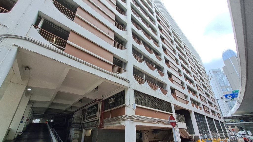 國際刑警大會11月底在本港舉行 警方11.1起選址上環林士街多層停車場7、8樓作交通統籌指揮中心