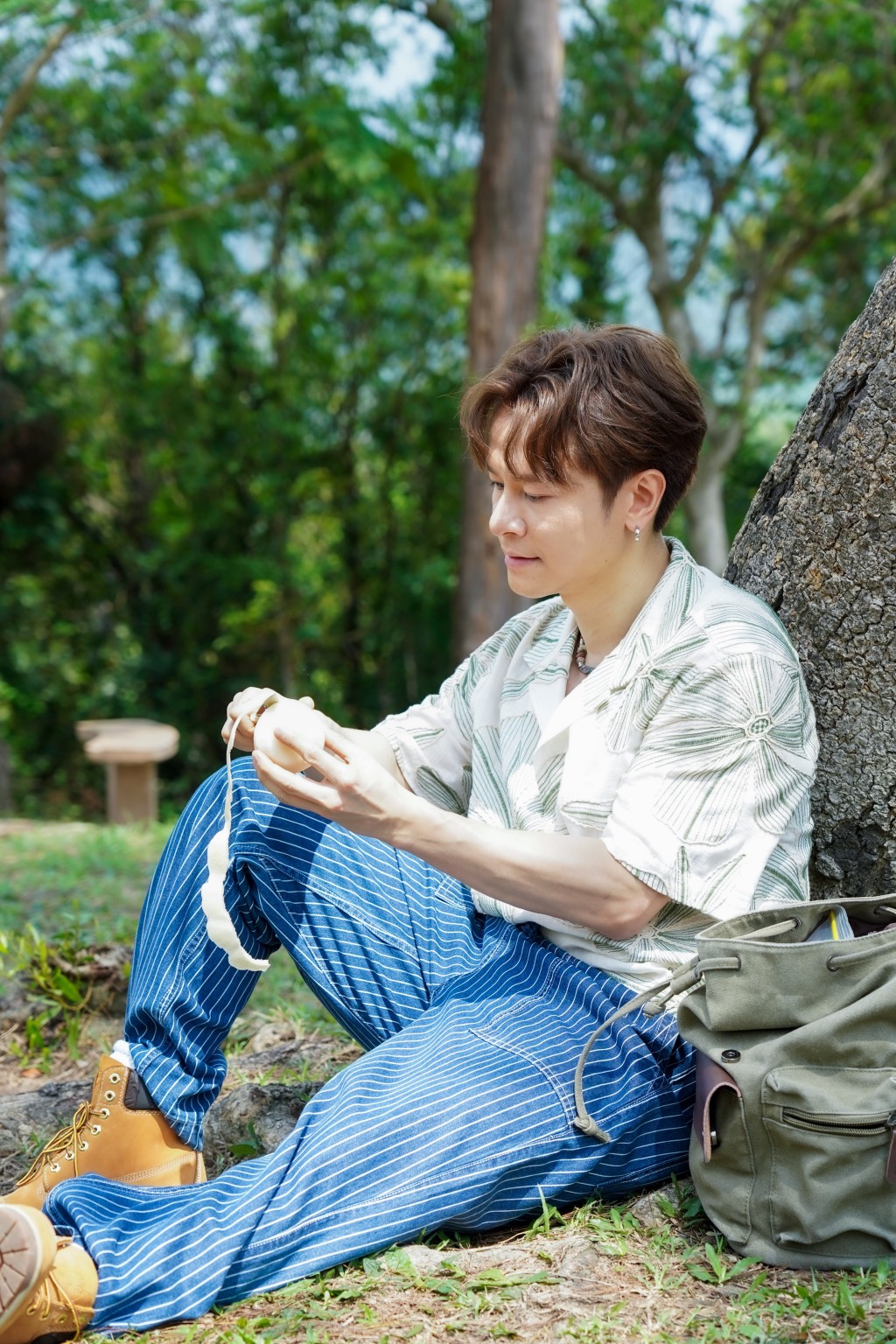 MV用了一鏡到底的拍攝手法。