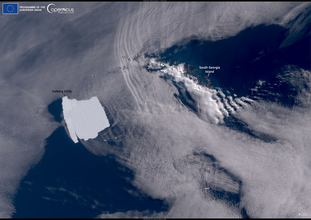 2025年3月，A23a靠近南喬治亞島。 European Union, Copernicus Sentinel-3 imagery