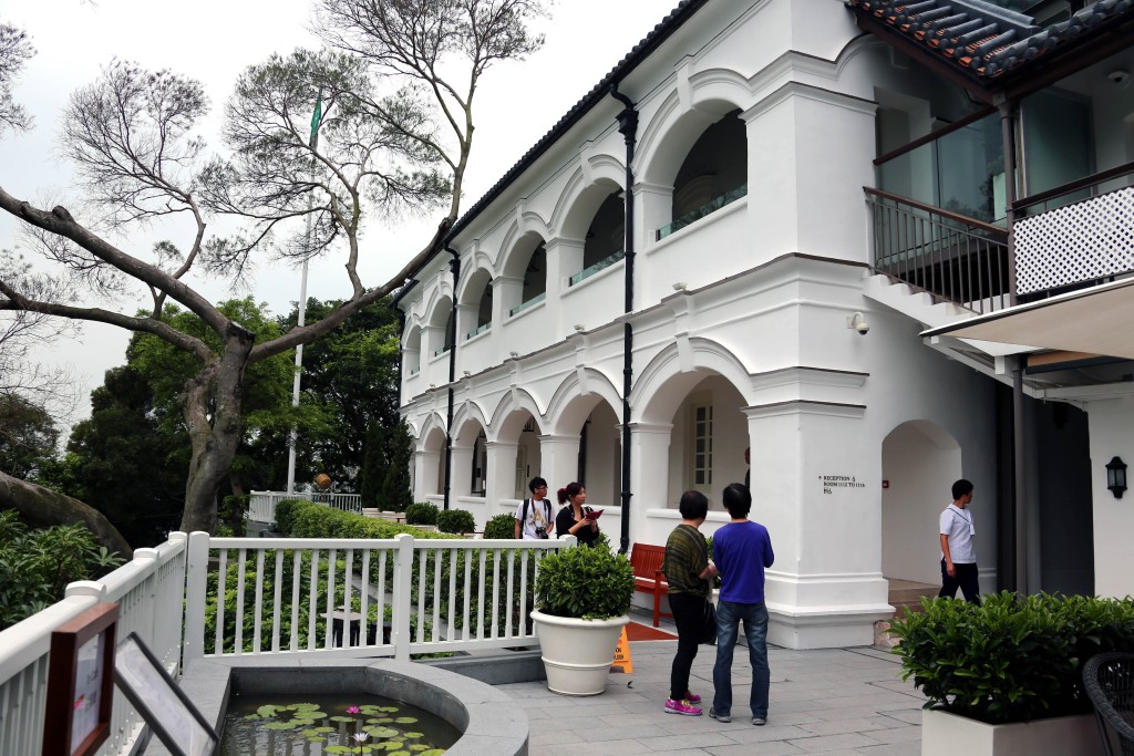 近年香港積極推行活化古建築如大澳文物酒店。