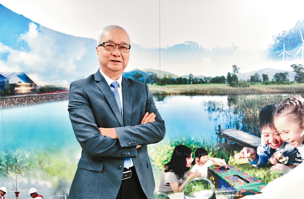 環境及生態局局長謝展寰表示，「先行先試」旨在務實地審視垃圾徵費時可能遇上的問題。