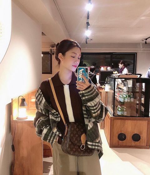 被爆家族黑歷史的李多寅也被指愛炫富。