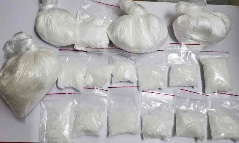 警檢獲一批搖頭丸及冰毒。圖:警方提供