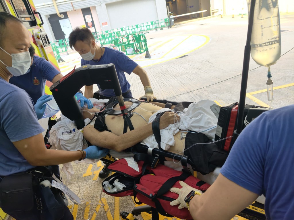 事主昏迷獲送院搶救。 事主昏迷獲送院搶救。