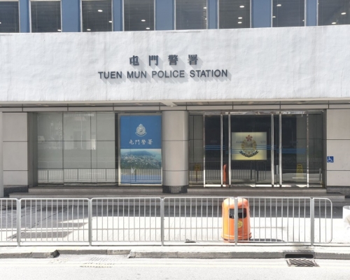 16歲少年涉嫌偷拍裙底被捕。資料圖片