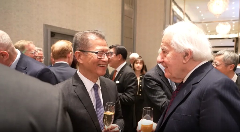 陳茂波表示，未來會續豐富本港金融市場的多元面向。陳茂波網誌影片截圖