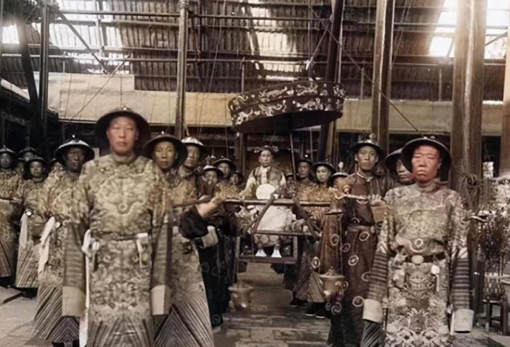 为免与宫中女性搞上，中国帝王一直保留太监制度。