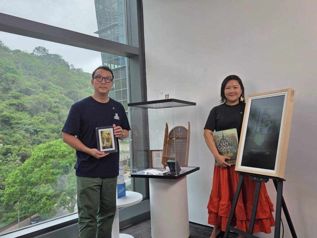 Appreciator.io創辦人Emily(右)、首席策展人Adam(左)。 Appreciator.io創辦人Emily(右)、首席策展人Adam(左)。