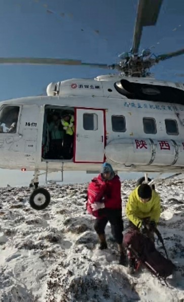 5人違規穿越鰲太線，將手機調至「飛行模式」，阻礙搜救最終3人罹難。