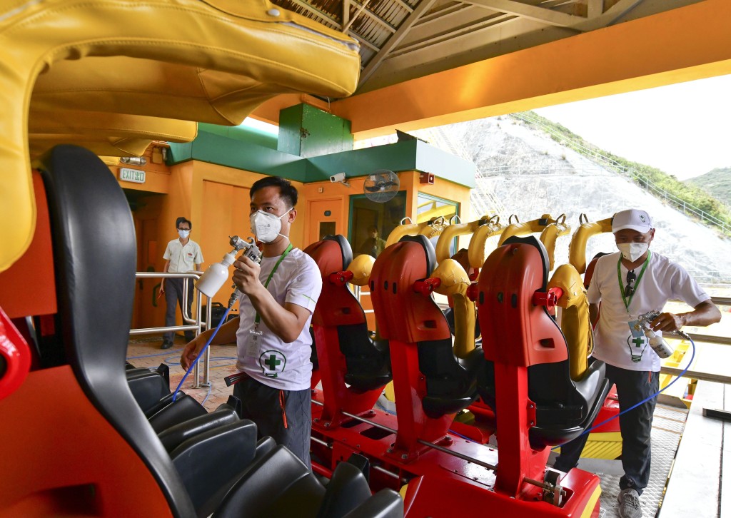 海洋公园表示会加强清洁消毒。