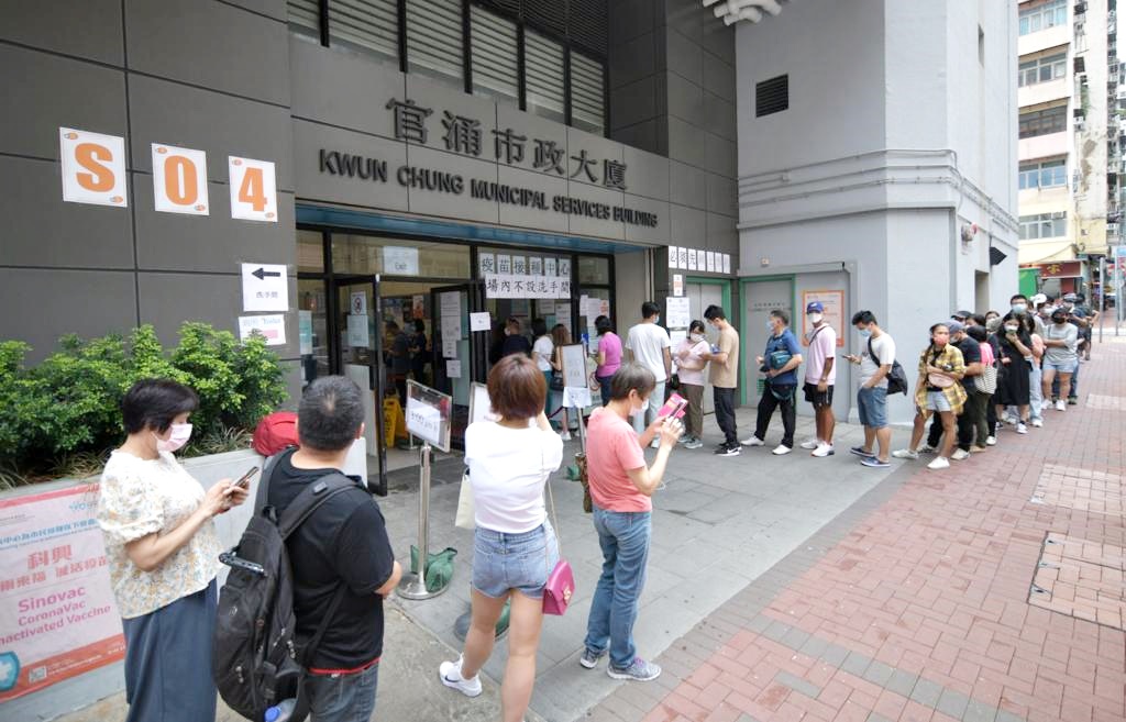 聶德權指部分市民擔心疫苗副作用及反對政府。