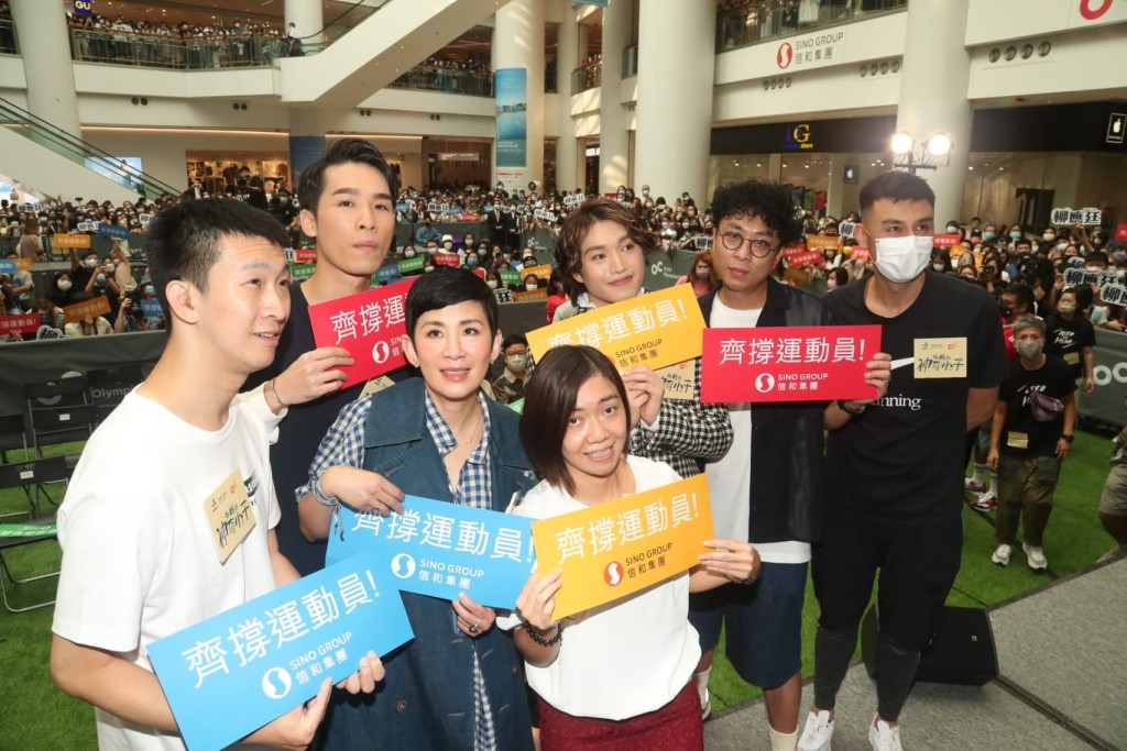 吳君如、梁仲恆、導演尹志文和柳應廷今日出席電影《媽媽的神奇小子》宣傳活動。
