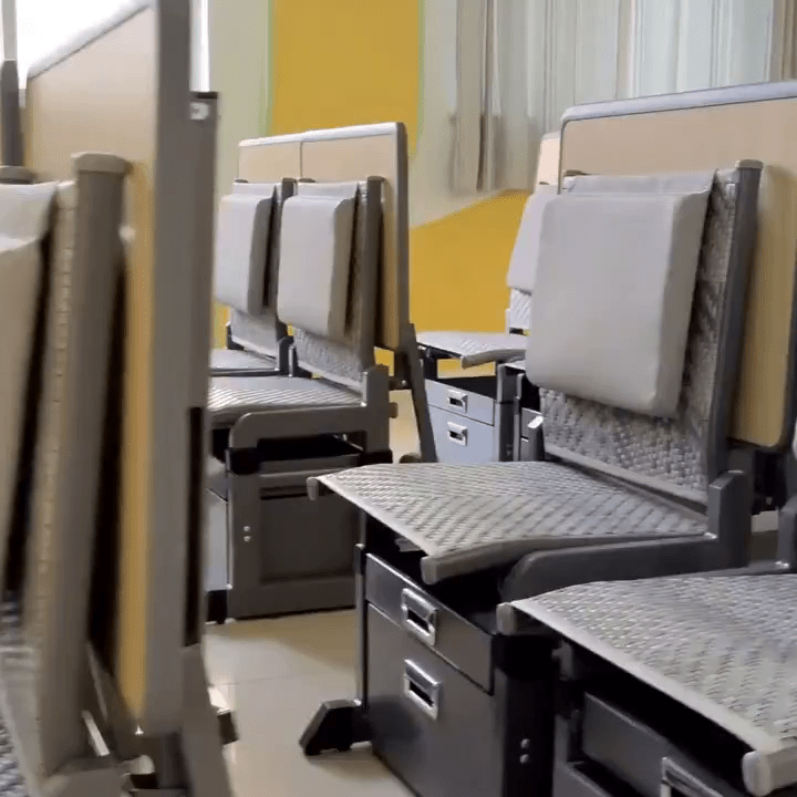 外交部發言人毛寧X平台分享中國校園「午睡神器」。 