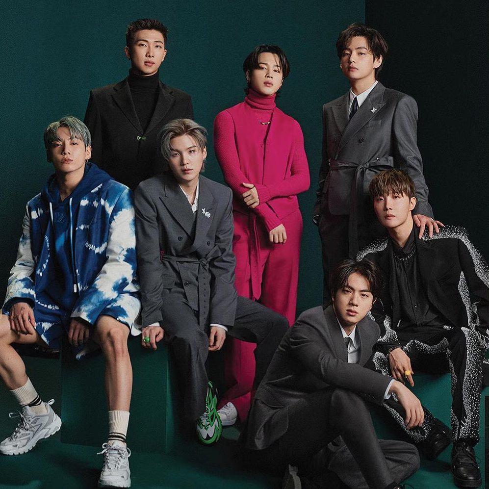 BTS相隔3年多,終於齊人合體演出。 BTS相隔3年多,終於齊人合體演出。