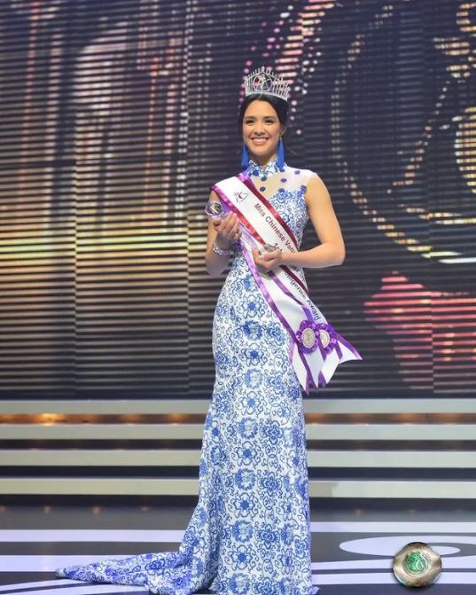 Yasmine一如媽咪參加選美