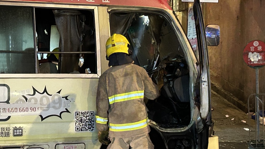 消防到場後將火救熄。蔡楚輝攝