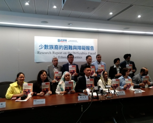 民建聯少數族裔委員會要求政府改善少數族裔的中文教育,並加強就業支援。伍明輝攝