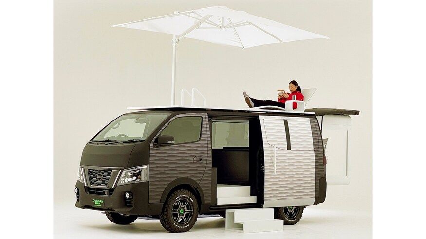 日產NV350 Caravan Office Pod Concept，客貨車打造成流動辦公室。
