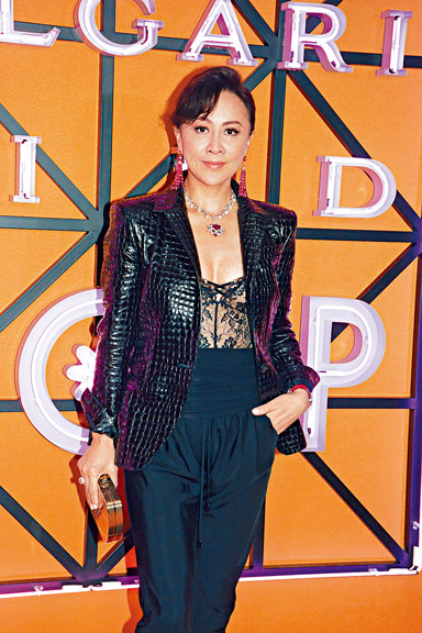 嘉玲爆偉仔仲放緊大假，笑言「離晒大譜」。