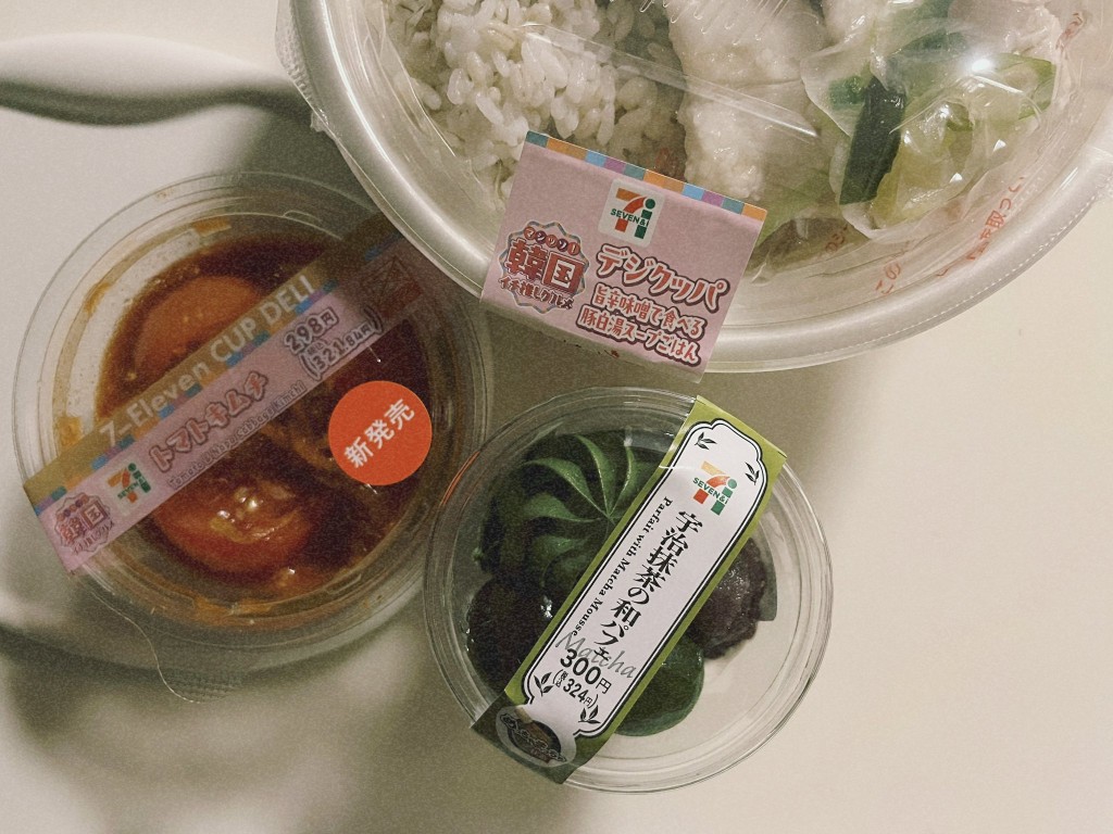 日本7-11的“宇治抹茶日式芭菲”。 X@0ooyukoo0 日本7-11的“宇治抹茶日式芭菲”。 X@0ooyukoo0
