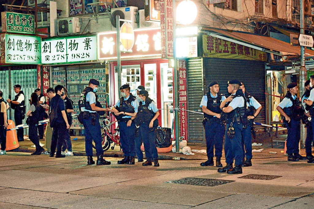 旺角新填地街發生傷人案，大批警員到場調查。
