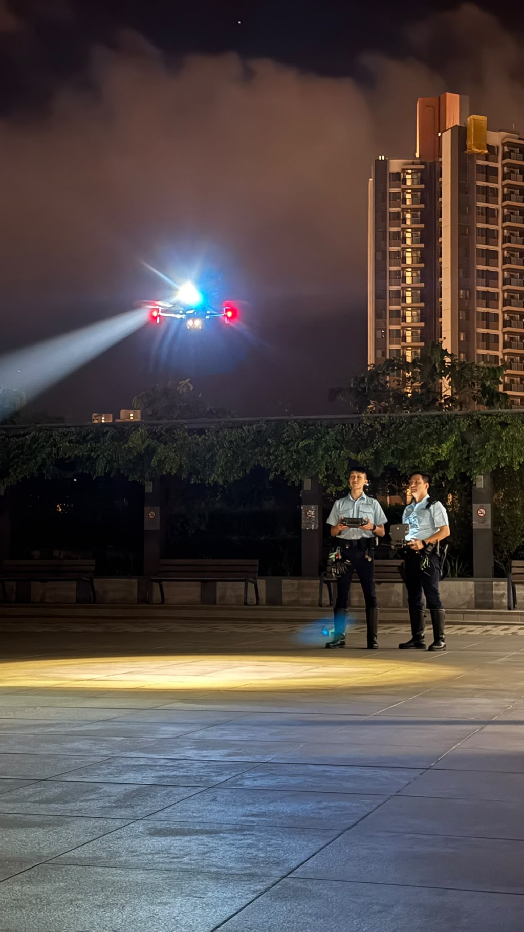 警观塘绕道一带打击危驾拘2男 其中1人狂飙160公里左穿右插。警方图片 警观塘绕道一带打击危驾拘2男 其中1人狂飙160公里左穿右插。警方图片
