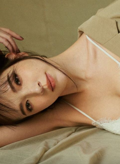 模特兒出身，擺甫士當然難不到她。