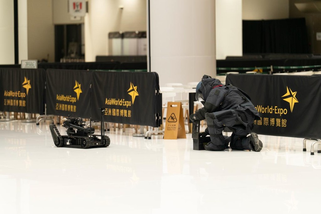 是次演習有超過三百名人員參與,模擬國際體育會議進行期間,發生涉及國家安全、影響大會有序進行的事件及恐怖襲擊。警方提供 是次演習有超過三百名人員參與,模擬國際體育會議進行期間,發生涉及國家安全、影響大會有序進行的事件及恐怖襲擊。警方提供