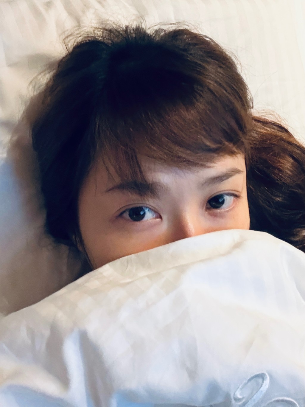 劉明軒昨日（24日）公開病容。