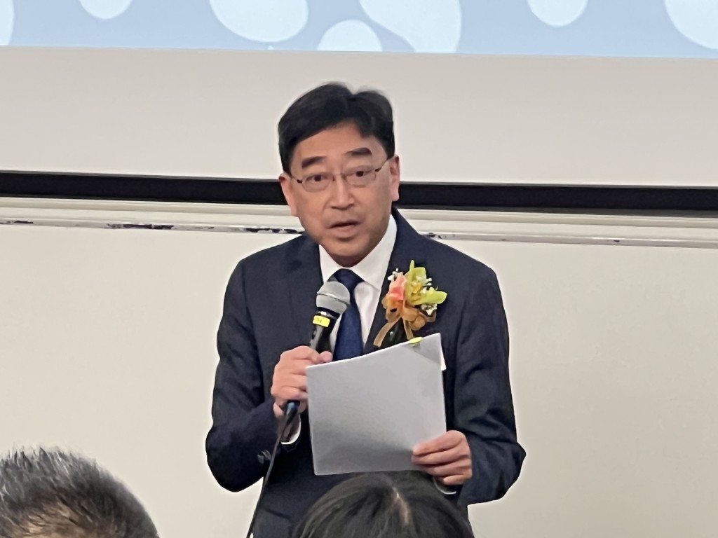 全國政協常委兼行會成員高永文。