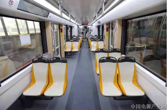 德令哈市的輕軌項目建好卻不能用。 德令哈市的輕軌項目建好卻不能用。
