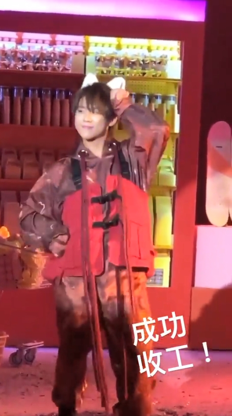 姜濤嚟多個Ending Pose！