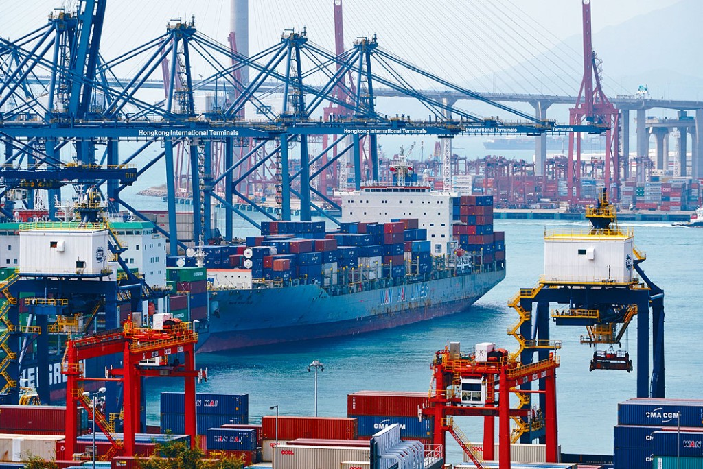 2023年5月本港整體出口和進口貨值均錄得按年跌幅，分別下跌15.6%和16.7%。資料圖片