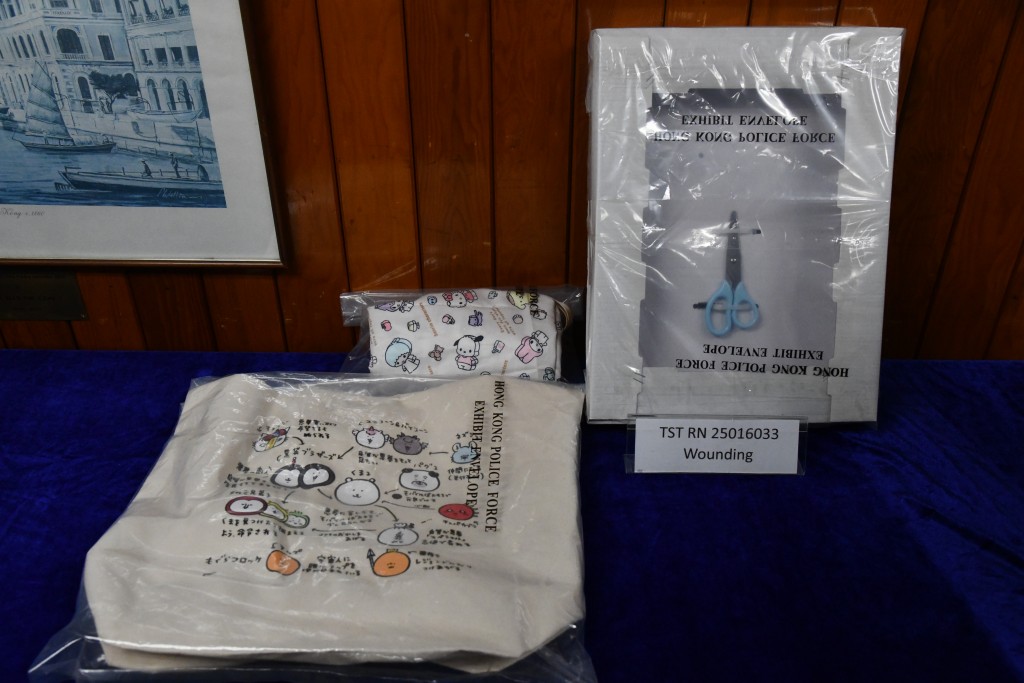 警方展示證物。徐裕民攝 警方展示證物。徐裕民攝