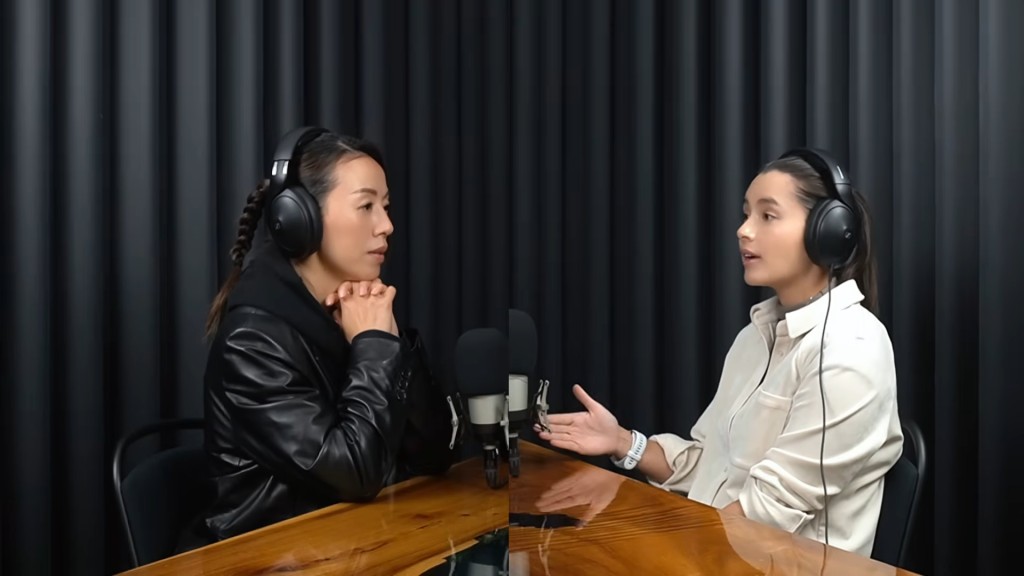日前謝嘉怡接受梁靖琪（Toby）主持的網台「SpotiTalk」訪問，她坦言其實不太喜歡企在舞台上。
