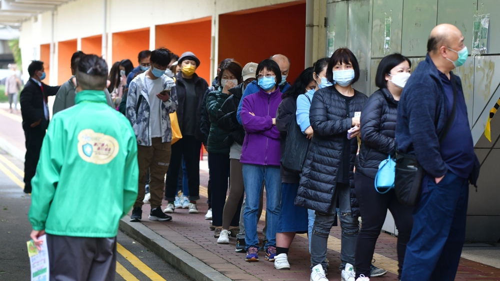 建制料疫情失控或影響特首選舉。