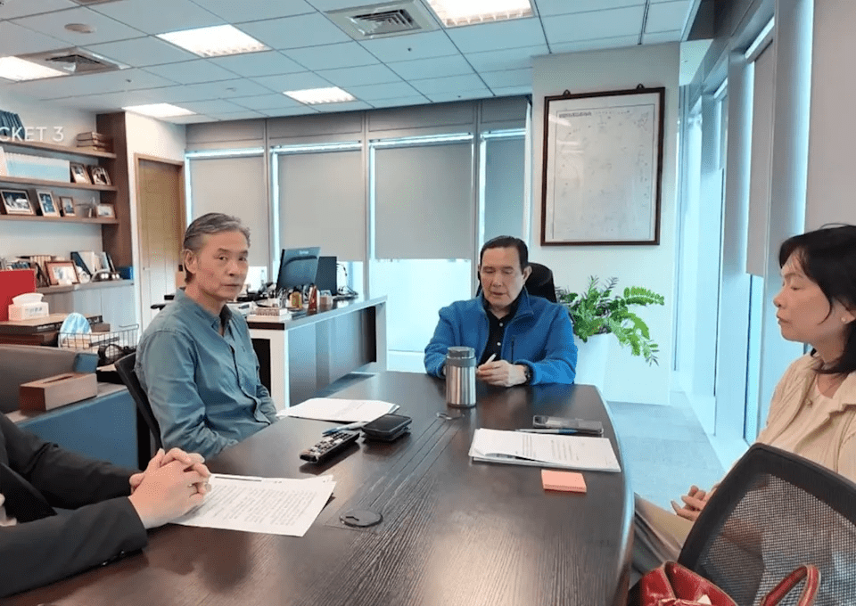 马英九今天与金溥聪录影片驳斥失智传闻。 马英九基金会