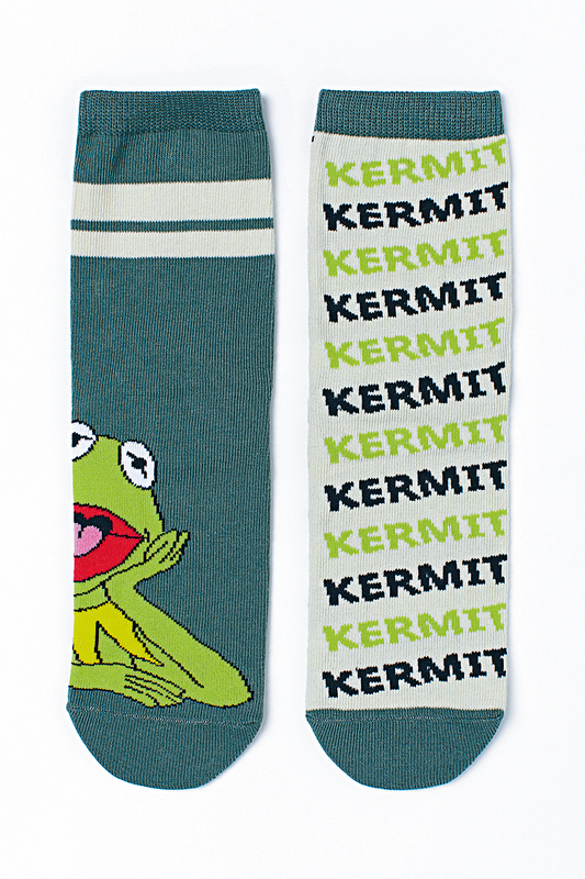 ●青蛙嘉米襪子，兩對。