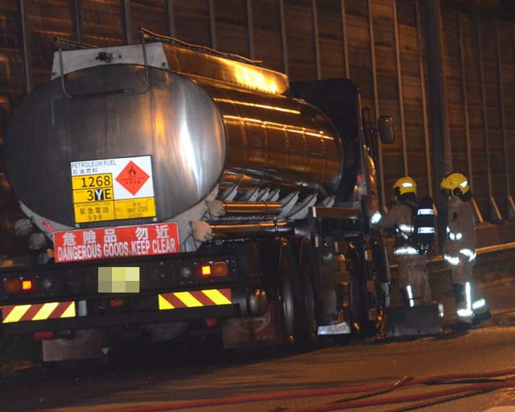 肇事運油車。