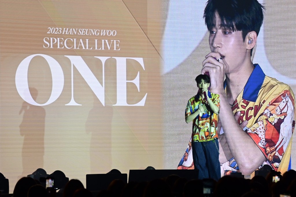 韓勝宇為一眾粉絲帶來12首歌。