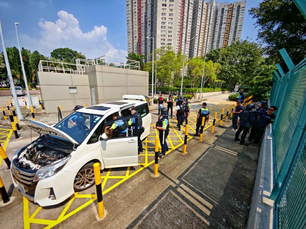 警方冀透過演習測試不同部隊的協調,提升衝鋒隊的應變能力。FB:香港警察 警方冀透過演習測試不同部隊的協調,提升衝鋒隊的應變能力。FB:香港警察